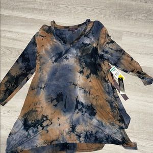 Tie die tunic